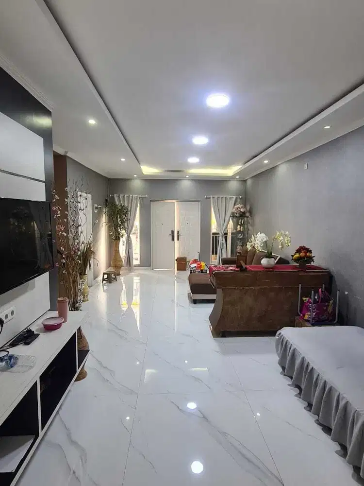 Dijual Cepat, Rumah Bagus, di Modernland, Tangerang