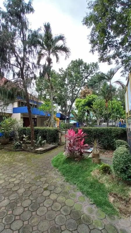 DIJUAL BANGUNAN HITUNG TANAH DEKAT LENGKONG BANDUNG