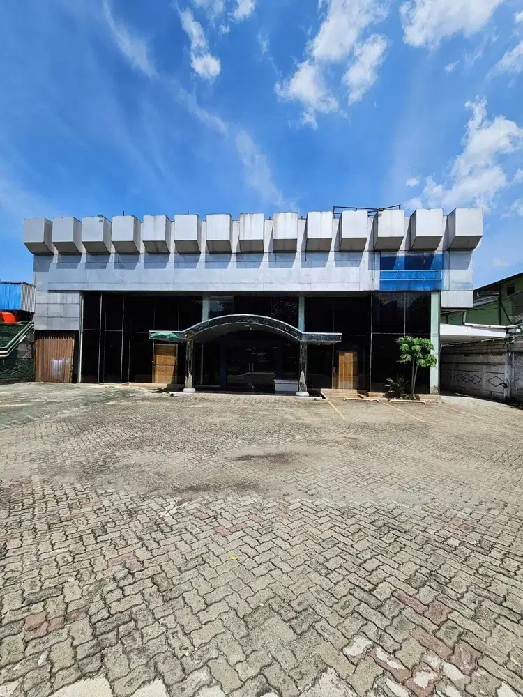 Gudang Danau Sunter Barat ex Showroom 1.416m² Jalan Raya