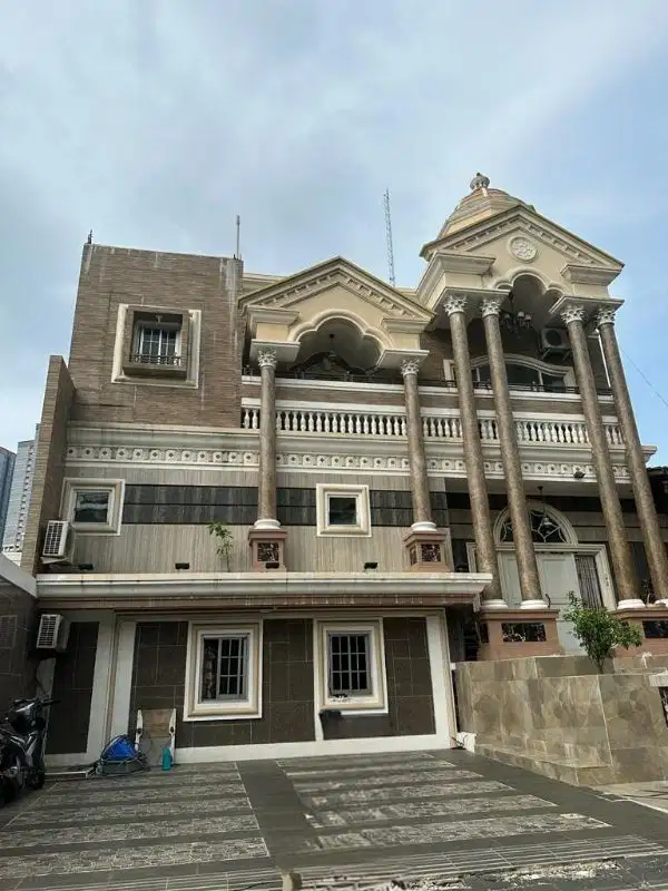 Di Jual  Rumah Gold Coast Pik Jakarta utara