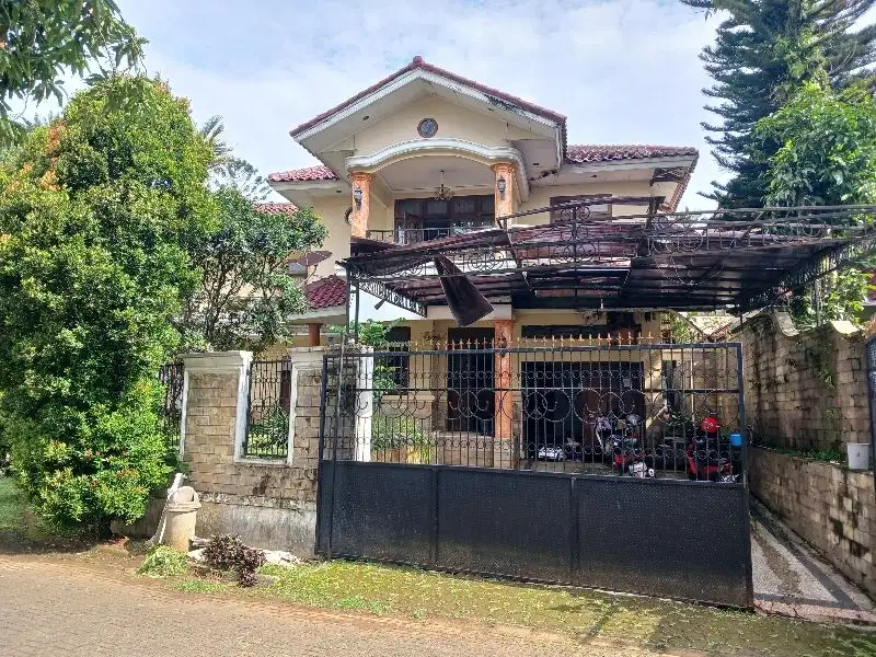 Jual Rumah Hook besar dan luas di Danau Bogor Raya Lakeside