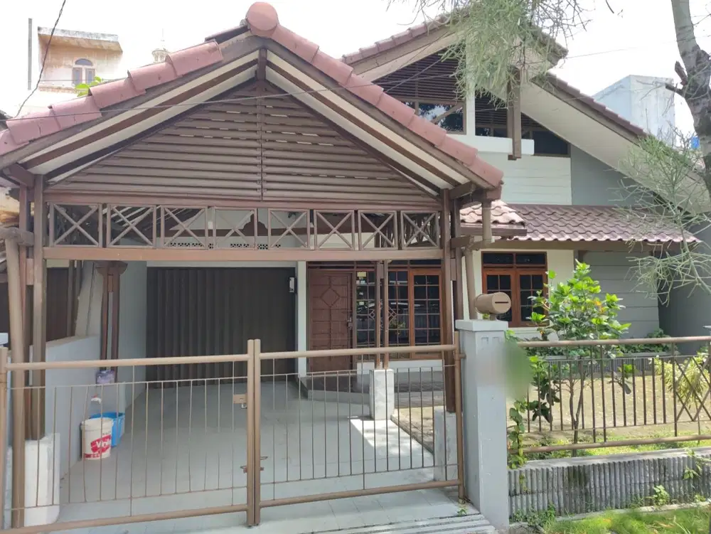 Disewa Rumah lingkungan nyaman dan aman di Batununggal