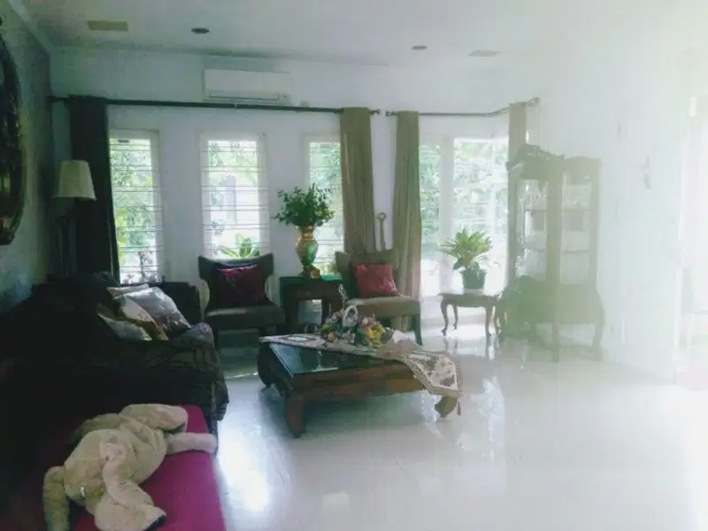 Rumah hook di Bintaro Jaya Sektor 9