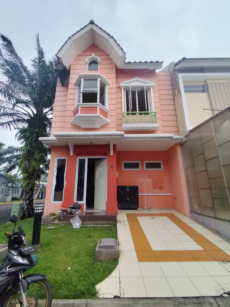 DISEWAKAN Rumah 2 KT di Gdg Serpong. Fasilitas cluster lengkap