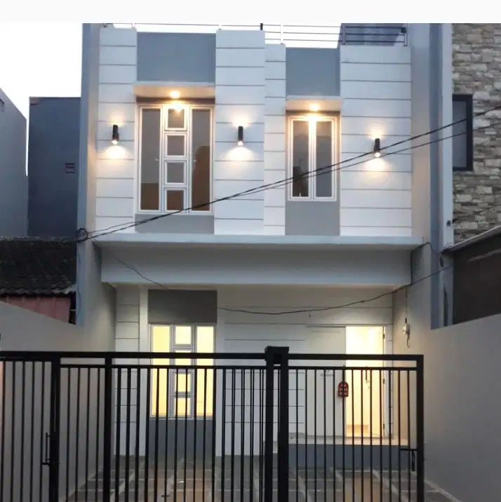 Dijual Rumah Baru 2,5 Lt Kompleks Anti Banjir Kelapa Gading