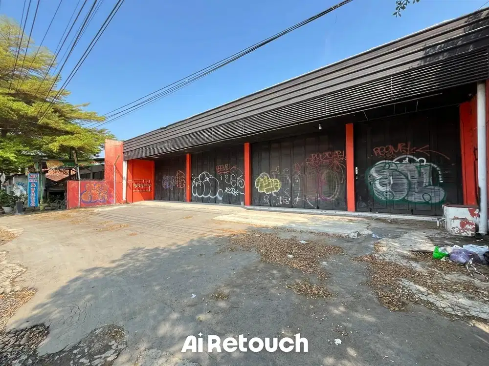 BREBES KALIGANGSA WETAN RUKO PINGGIR JALAN HALAMAN LUAS JUAL MURAH