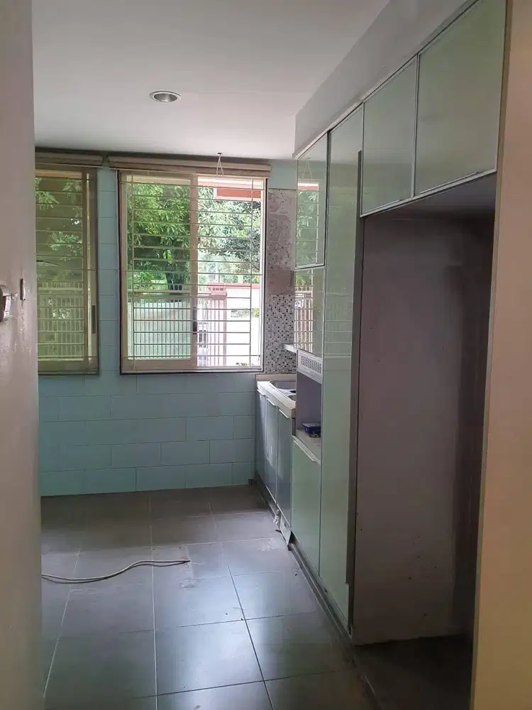 Dijual Rumah 2Lt Unfurnish di Taman Palem,Cengkareng,Jak-Bar