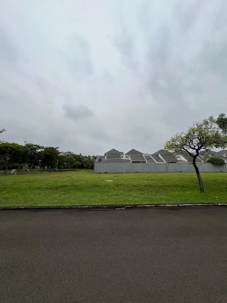 Dijual Kavling Badan di Suvarna Posisi di Jalan Utama Depan Taman