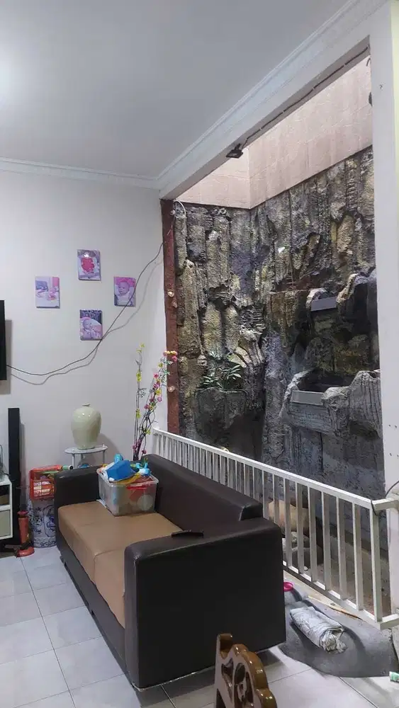 Rumah Keluarga Besar 3 Lantai di Metland Puri – 5 Kamar Dekat Toll