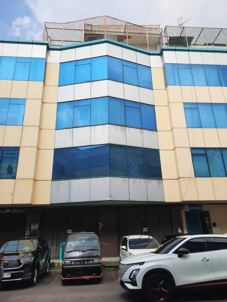 Ruko Gandeng 4,5 Lantai Strategis di Gading Bukit Indah, Kelapa Gading