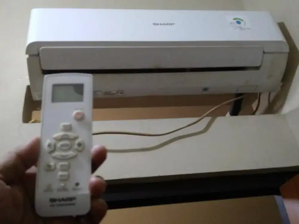 Dijual AC Sharp AH-A5BEY 1/4 pk 360watt low