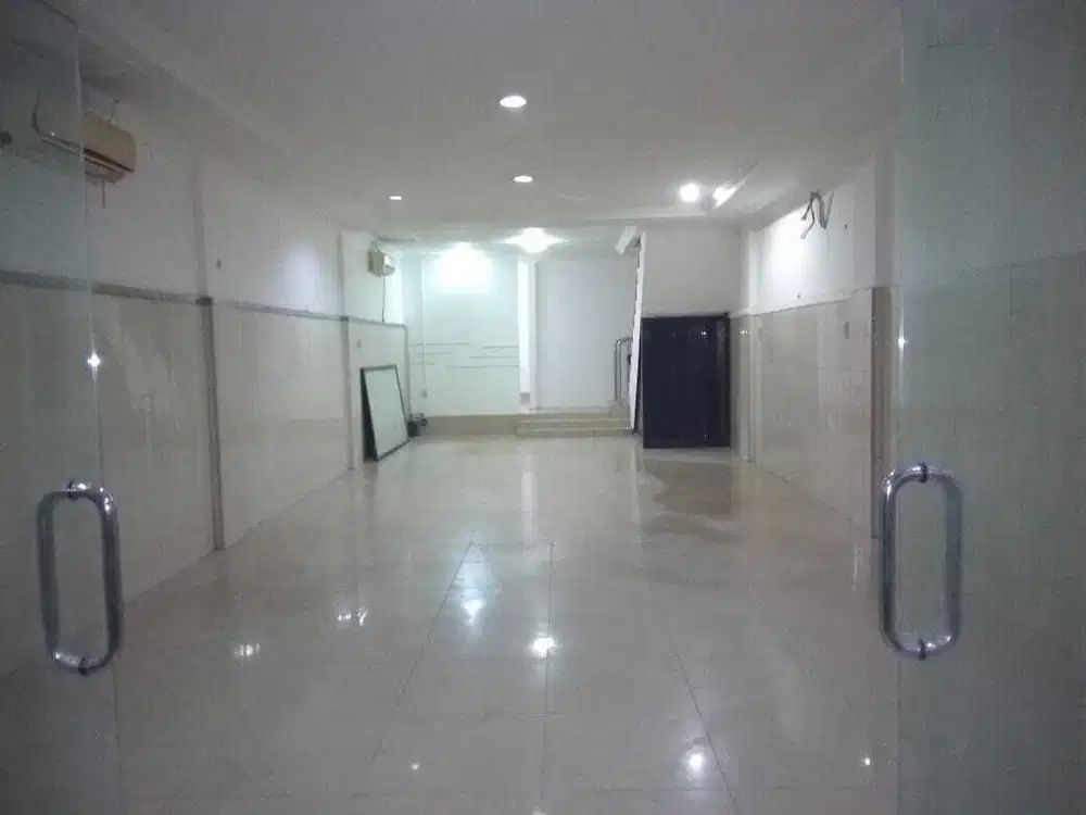 Dijual ruko strategis di Gunung Sahari, Jakarta Pusat