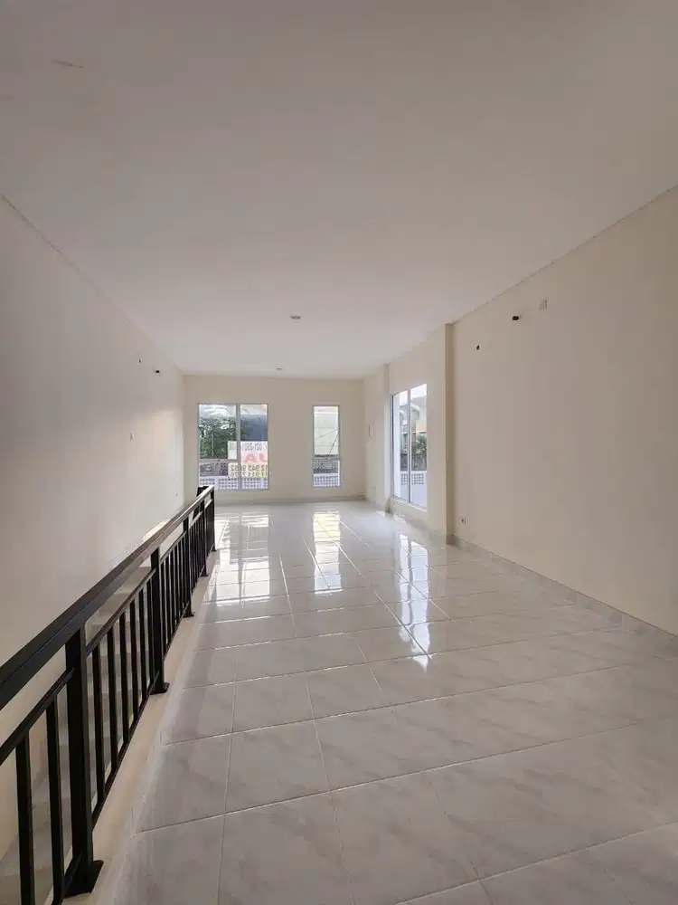 Disewakan Cepat Ruko Brand New at Gading Serpong Posisi Hoek