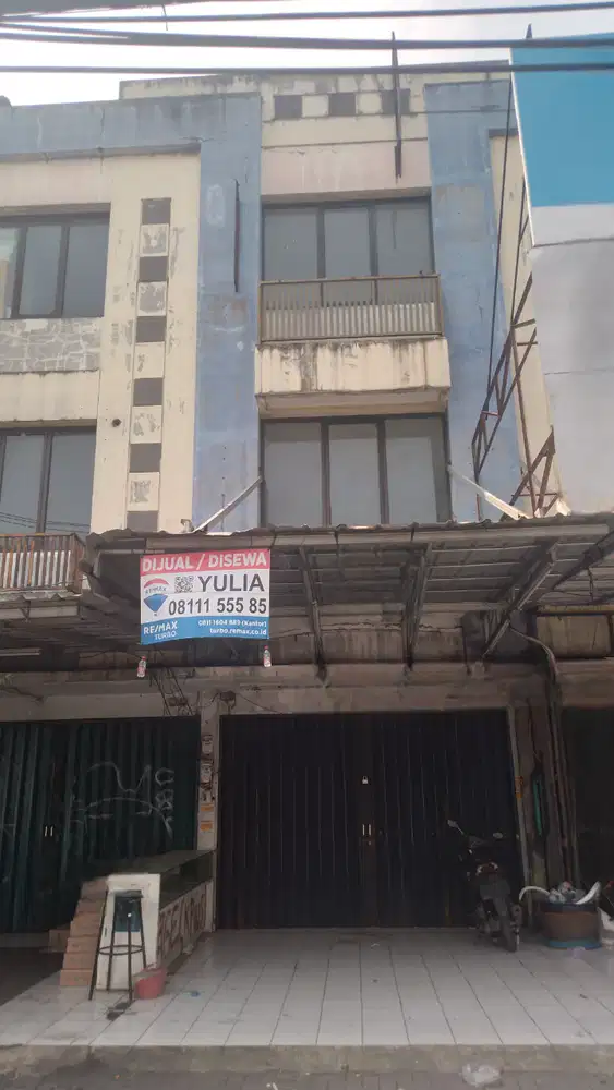 Di Sewakan Ruko dengan lokasi strategis di cipondoh, Tangerang