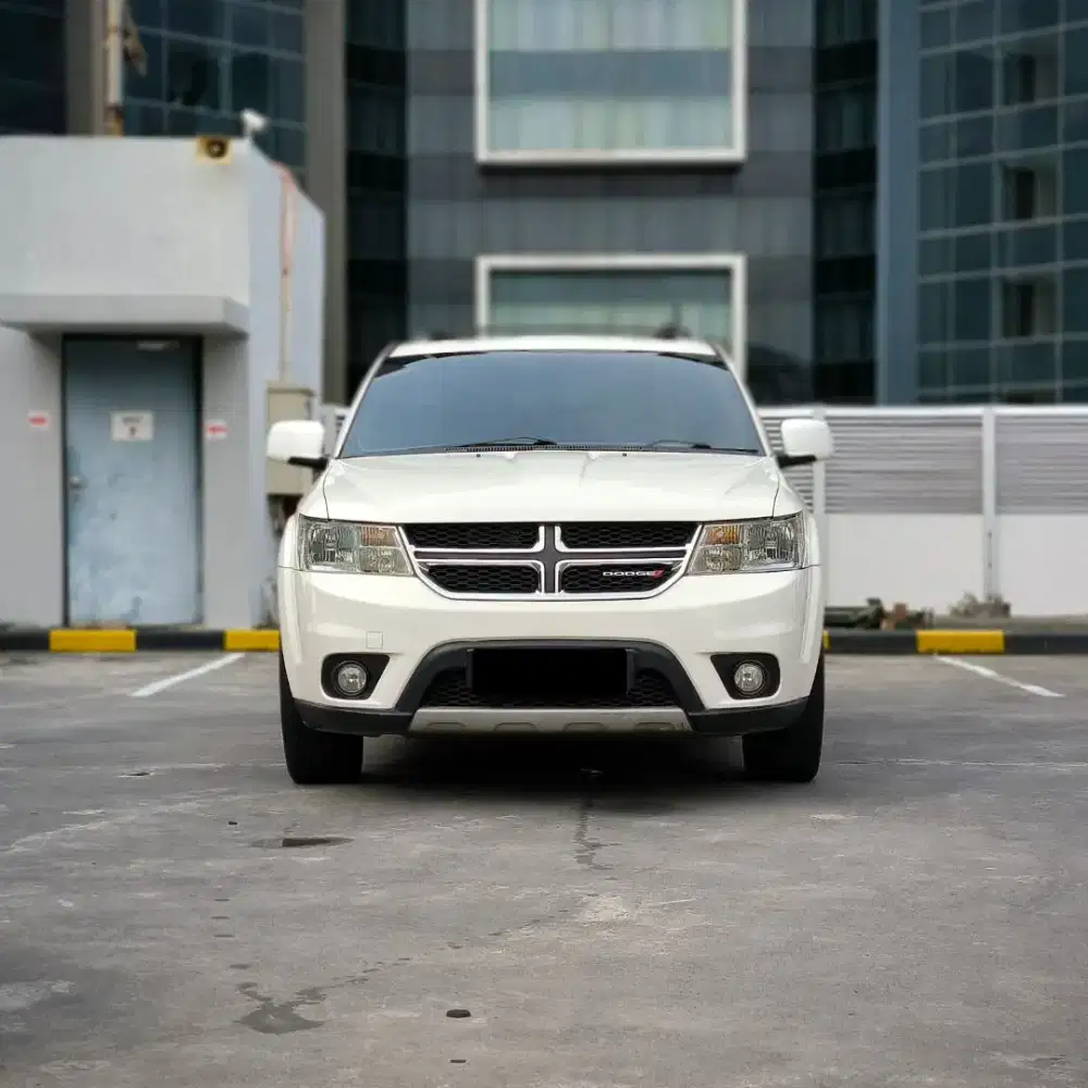 DODGE JOURNEY SXT PLATINUM PUTIH 2013, TDP: 5JT ALL IN