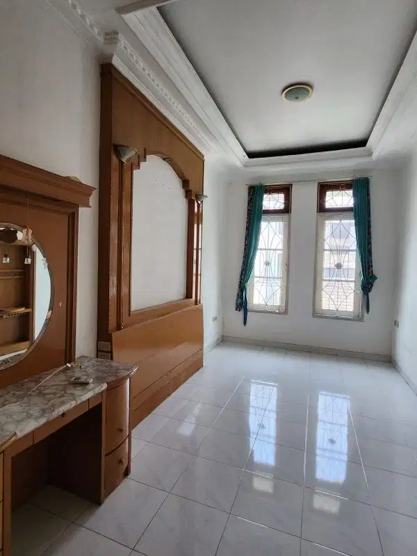 Dijual Rumah 2 Lantai di Sunter Hadap Selatan