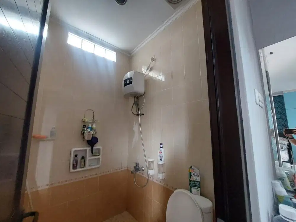 Dijual rumah bagus 2 lantai di cluster harmoni harapan indah bekasi