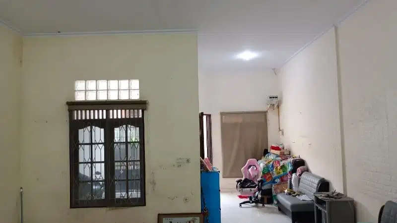 Dijual Rumah diPademangan 3 Lantai SHM
