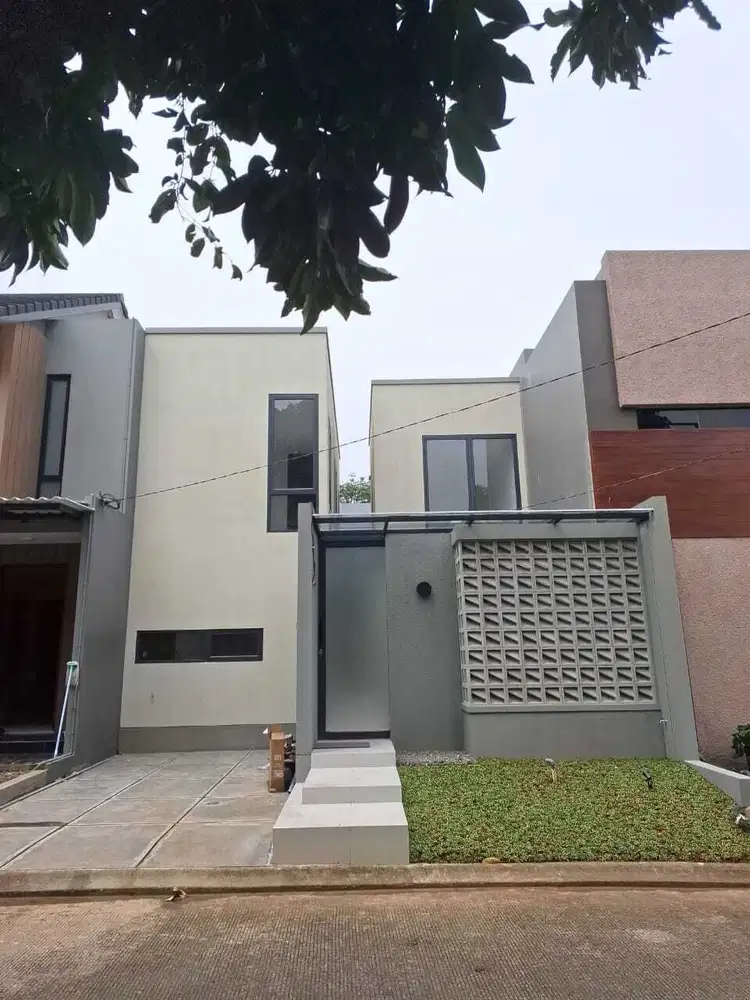 Di jual rumah 2 lantai green park - ci sauk