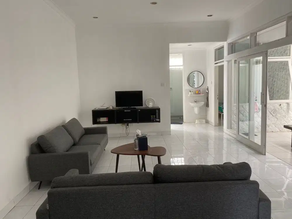 Termurah! Rumah lux singgasana pradana bandung tengah