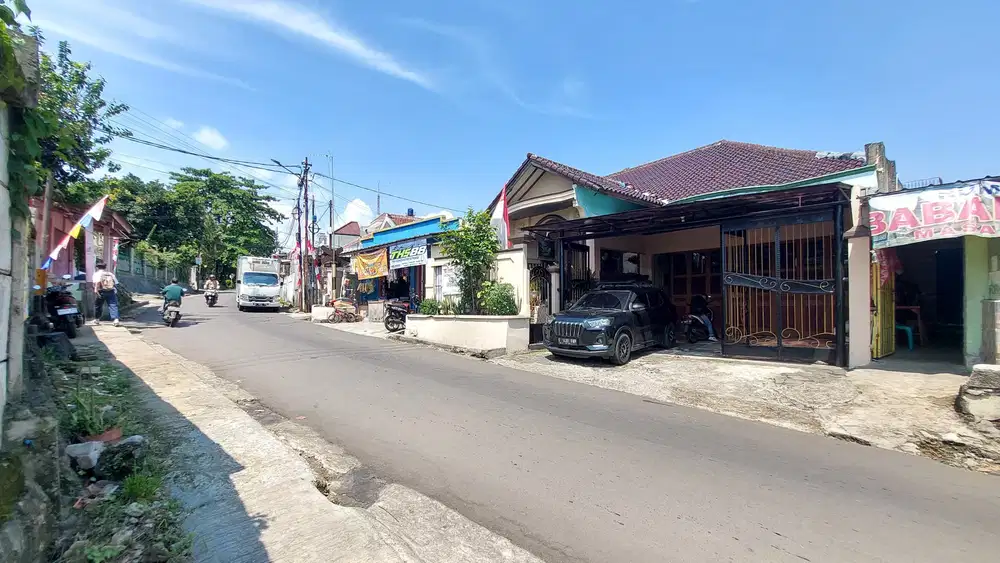 Rumah pinggir jalan pusat kota bogor akses tol dan stasiun