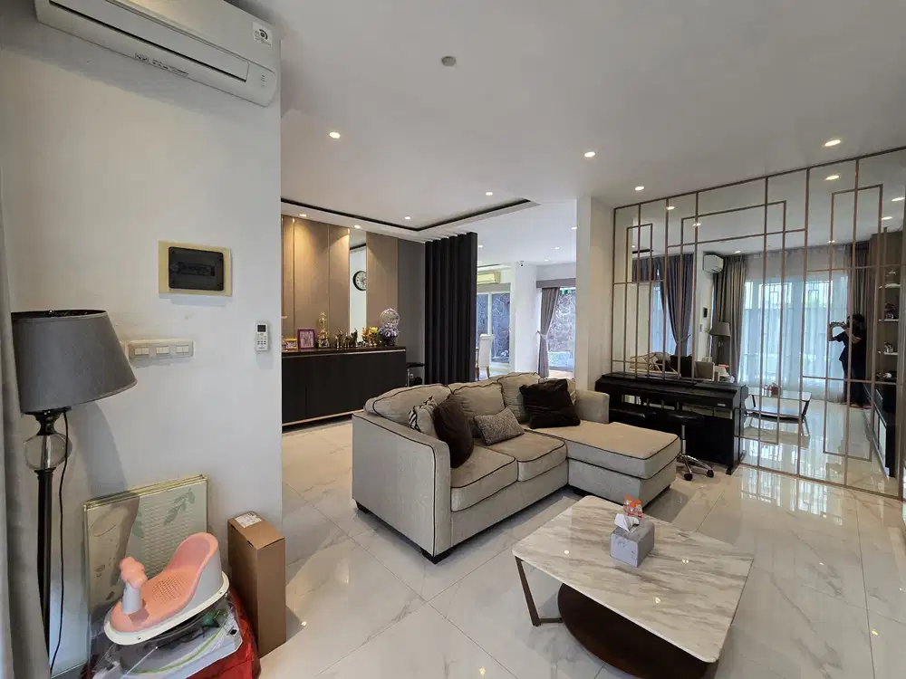 Rumah 2lt luas 10x20 200m 3KT Cluster Regina Metland Menteng Cakung