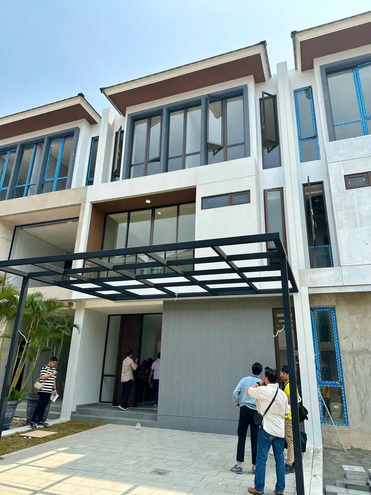 Rumah Pantai Mutiara Brezza 3 Lt 7 x 18.5 Pluit Muara Karang Jakut