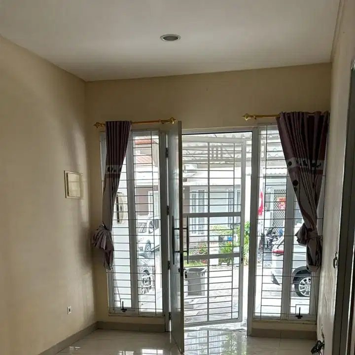 Dijual Rumah di Green Lake City