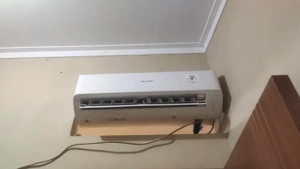 Dijual AC Sharp AH-A5BEY 1/4 pk 360watt low