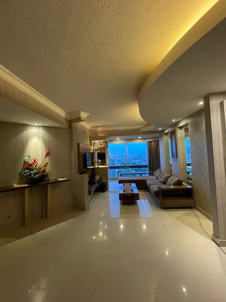 Apartemen Taman Anggrek Condominium Tower 6 146m² Full Furnished