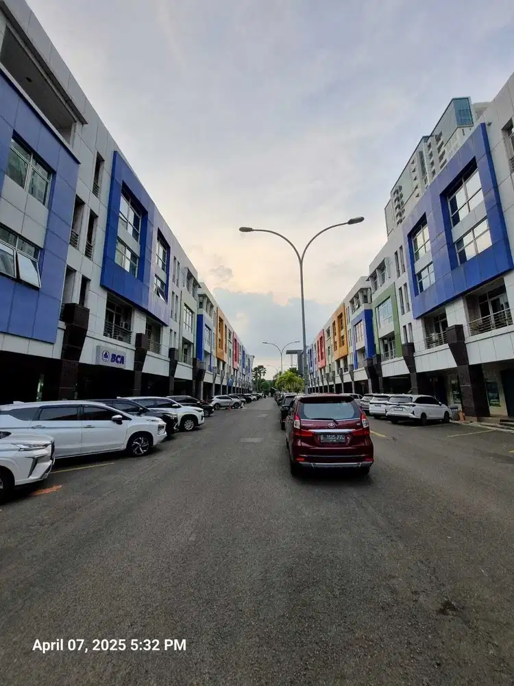Ruko siap pakai di Kirana Boutique Office - Kelapa Gading Jkt Utara