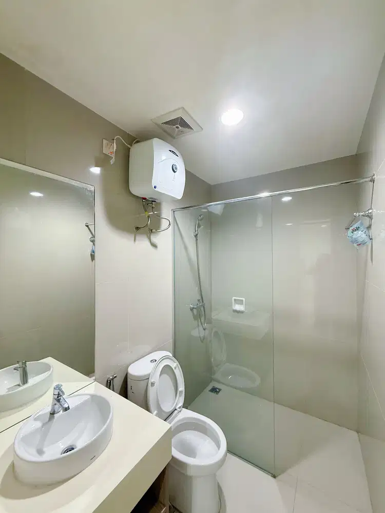 Dijual rugi apartment Treepark BSD 2 bedroom 56m