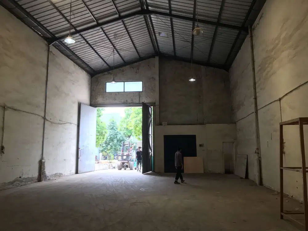 Gudang siap pakai di Kawasan pergudangan Marunda Center - Jakarta