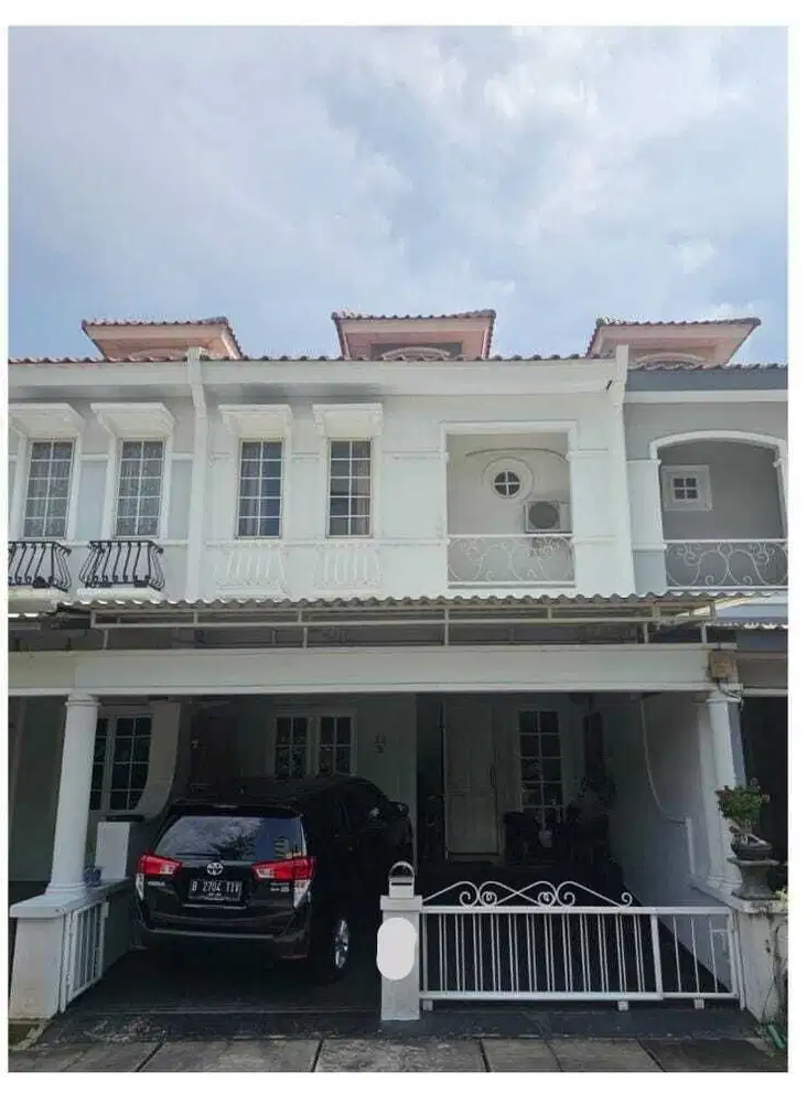 Rumah bagus siap huni di Bukit Gading Mediterania - Kelapa Gading