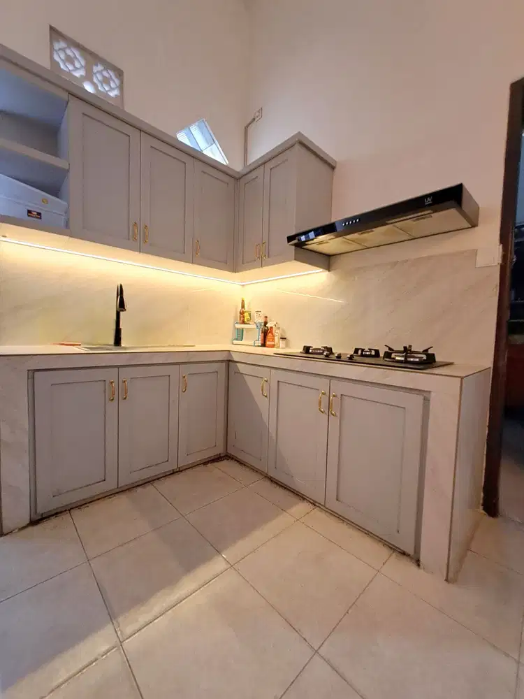 RUMAH PADEMANGAN 3 LANTAI BAGUS JAKARTA UTARA