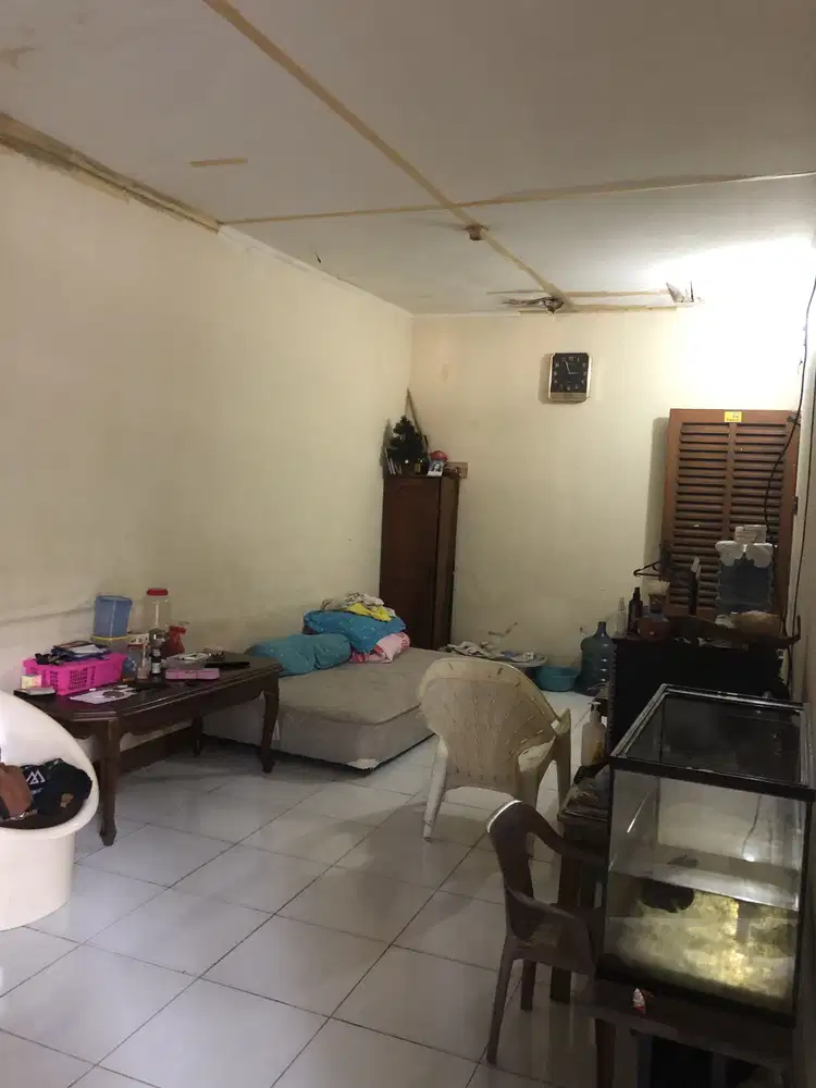 Jual Cepat Rumah Standart Jalan 3 Mobil di Taman Nyiur, Bisa Nego