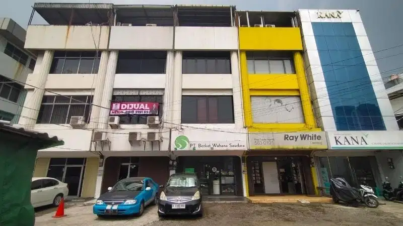 Ruko di Jln Tomang Raya Lok. Strategis, Jakarta Barat