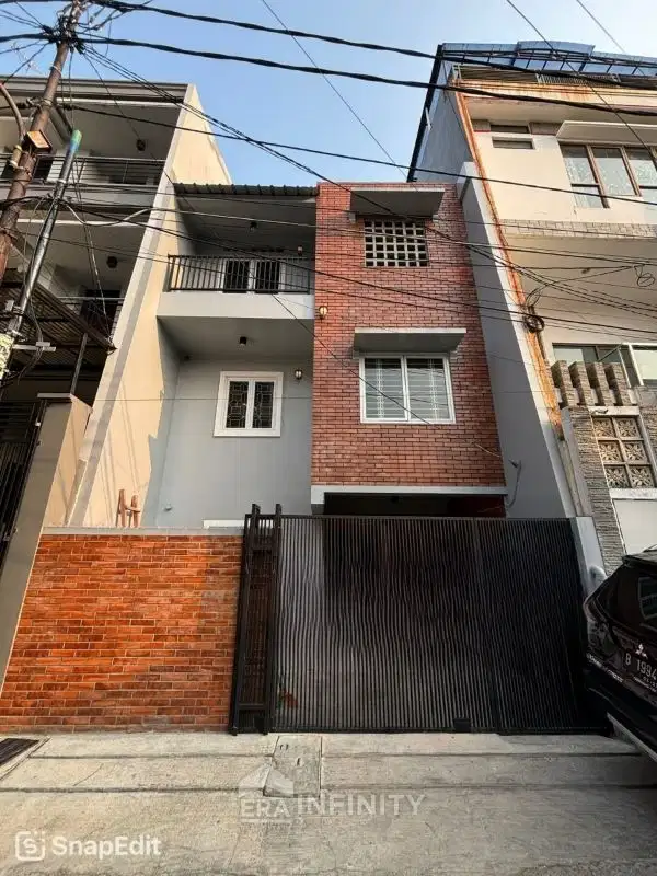 Dijual Rumah Tanjung Duren Selatan Modern Industrial