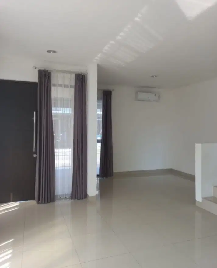 Disewakan rumah cluster Mahakam Cakung Jakata Timur