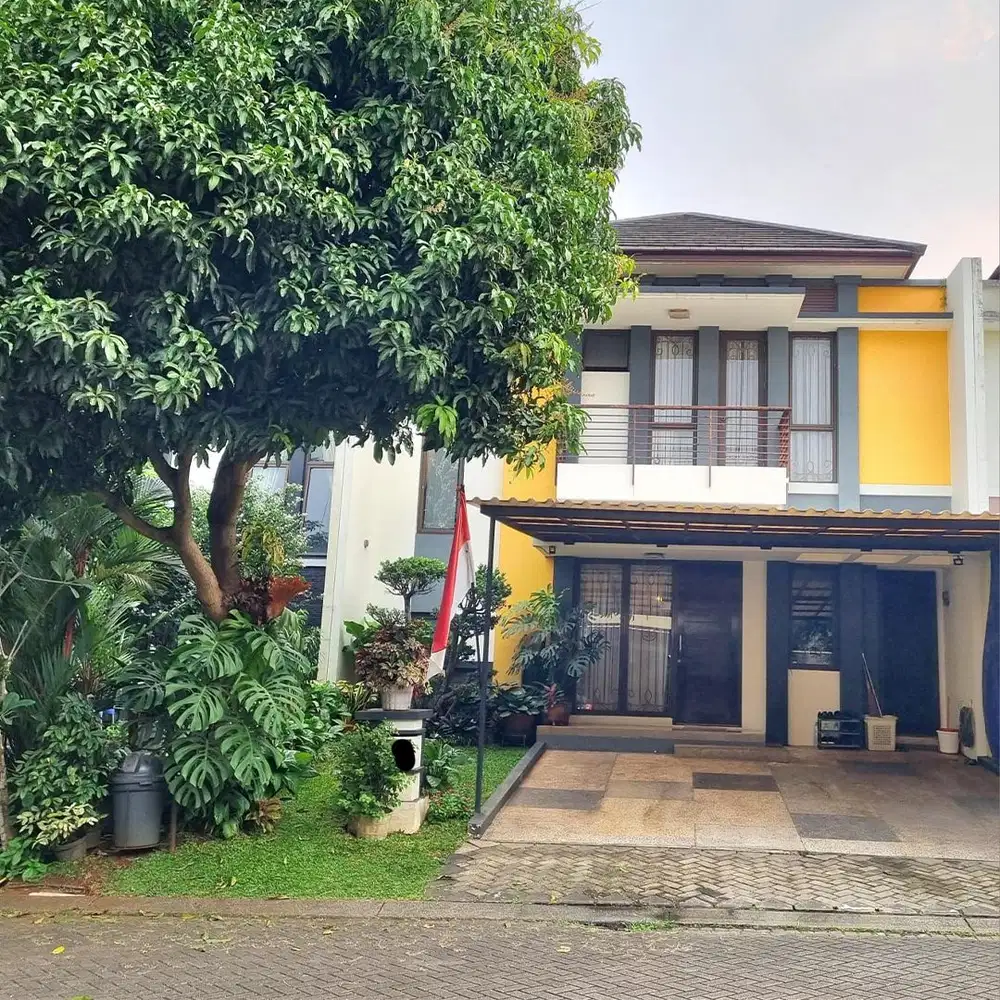 Rumah 2 Lantai 5+1 Kamar Hadap Timur di Delatinos
