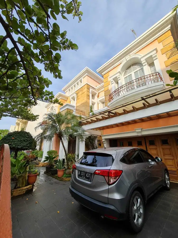 Di Jual BU Rumah Pantai mutiara pluit
