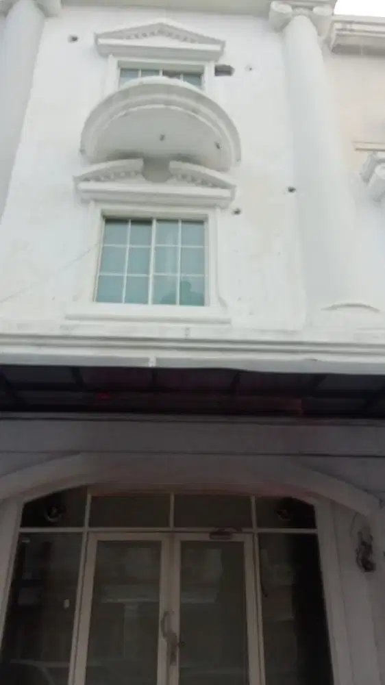 Disewa Ruko Ekslusif PIK BGM 4Lt Uk 5x15 m² at Jakut