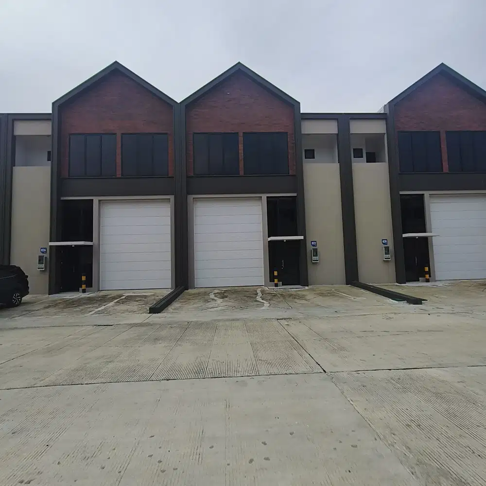 Di Sewa gudang Bizpark PIK 2
