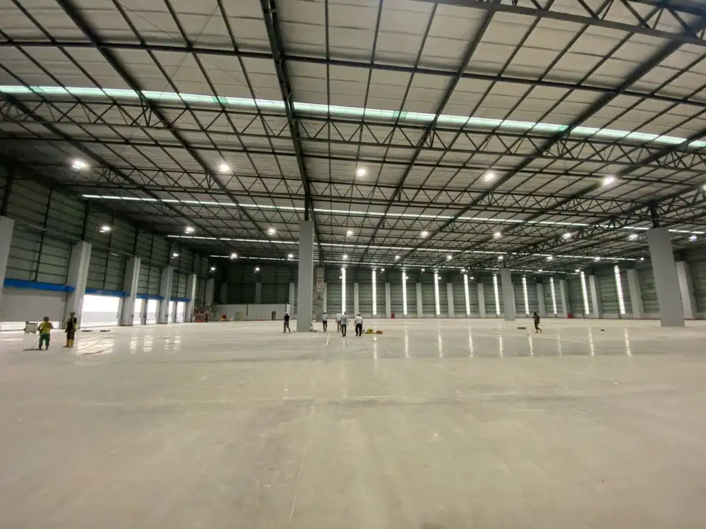 Disewakan Gudang Baru Kantor Di Jl Raya Penggilingan  Jakarta Timur