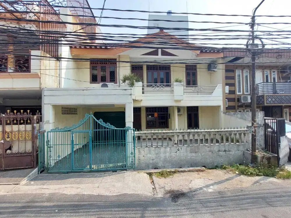 Turun Harga Dijual Rumah di Kelapa Molek, Kelapa Gading, Jakarta Utara