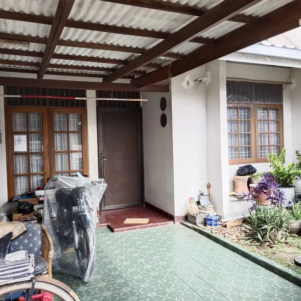 DIJUAL RUMAH SIAP HUNI DALAM KOMPLEK GRAHA RAYA, TANGERANG SELATAN