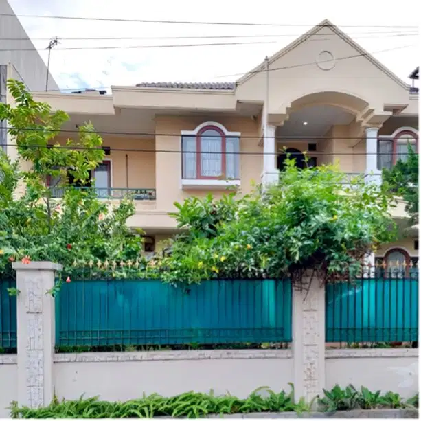 Turun Harga  Sewa Rumah Strategis LT 493M2 di Kebayoran Baru,Jaksel