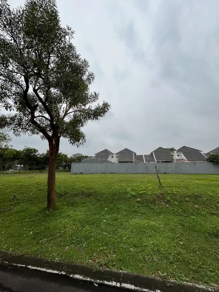 Dijual Kavling di Suvarna Sutera Ada 2 Unit Gandeng Posisi Depan Taman