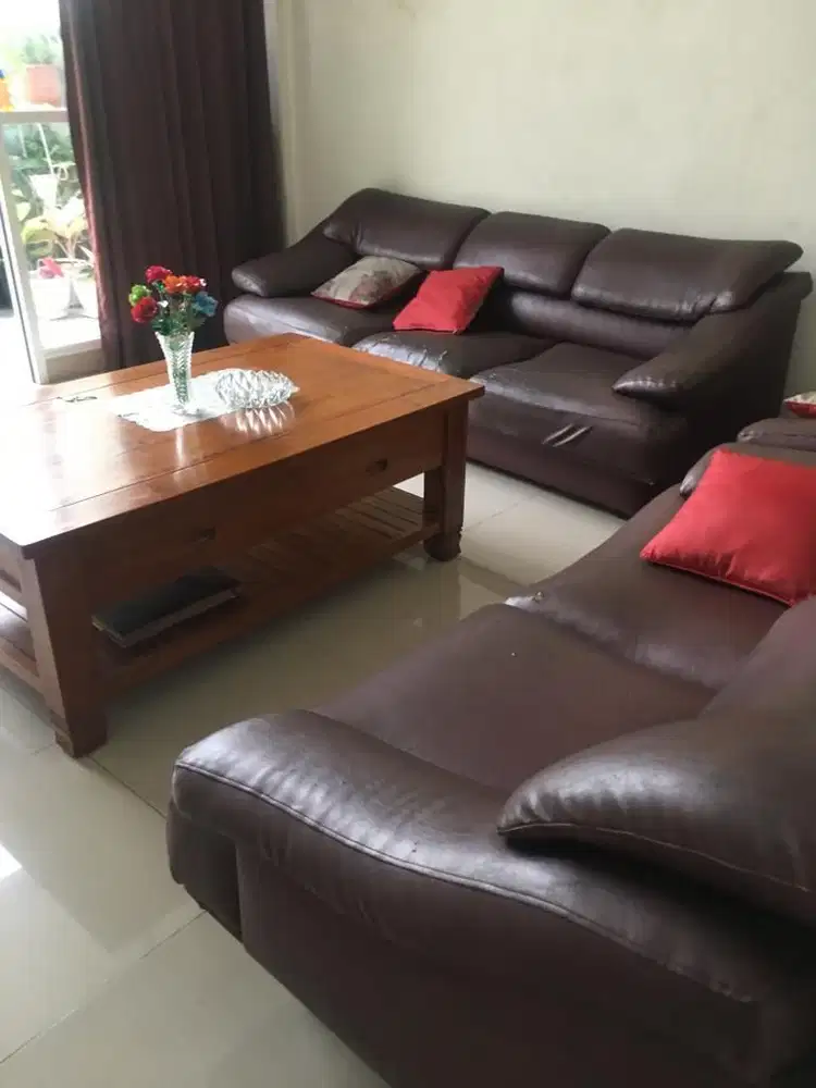 Rumah Duri Kepa Dekat Tanjung Duren, ROW 2 mobil, Jakarta Barat