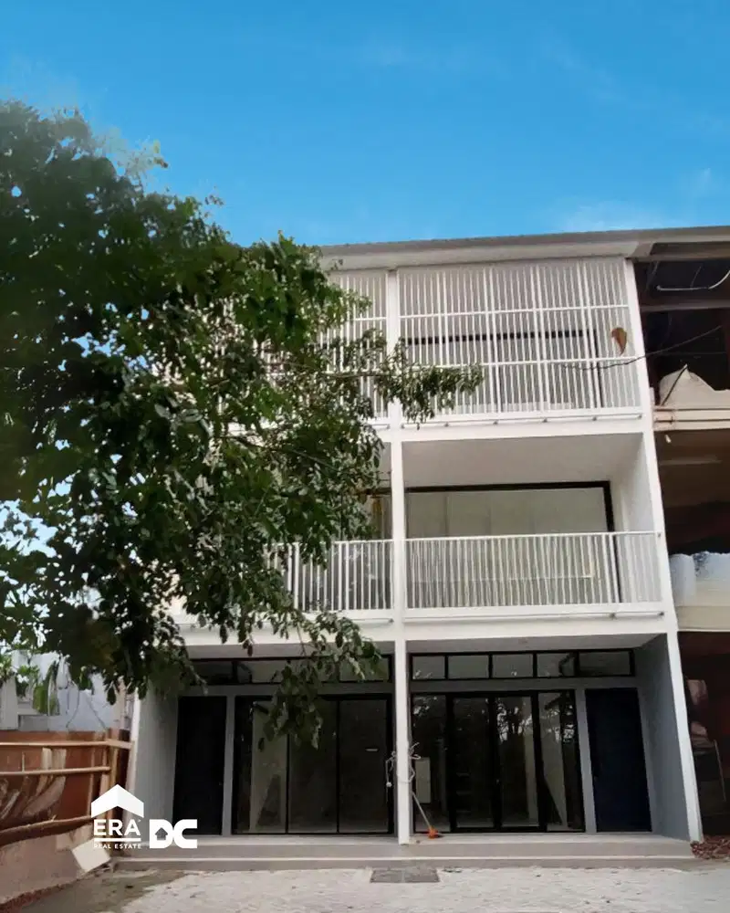 Ruko 3 Lantai Bangunan Baru Strategis di Semarang Indah